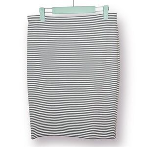 Max Studio Grey White Fitted Pencil Skirt Knee-Length Stretchy M